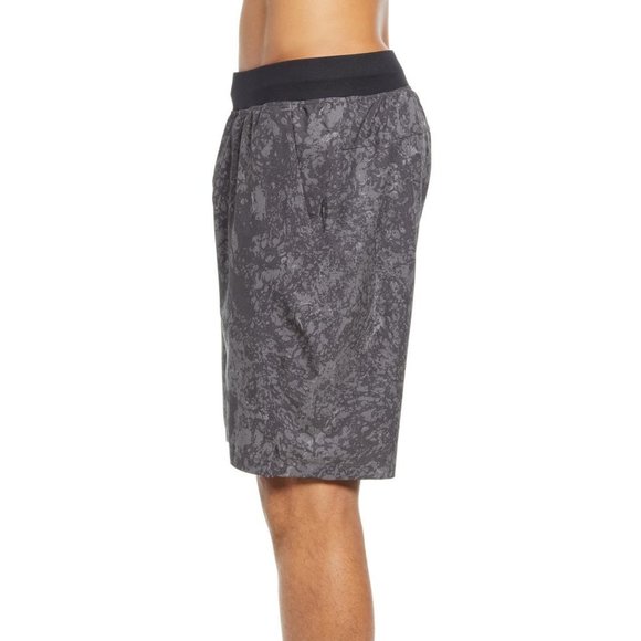 ZELLA Men's Core Stretch Woven Shorts Gray Print Medium NEW - Picture 3 of 10